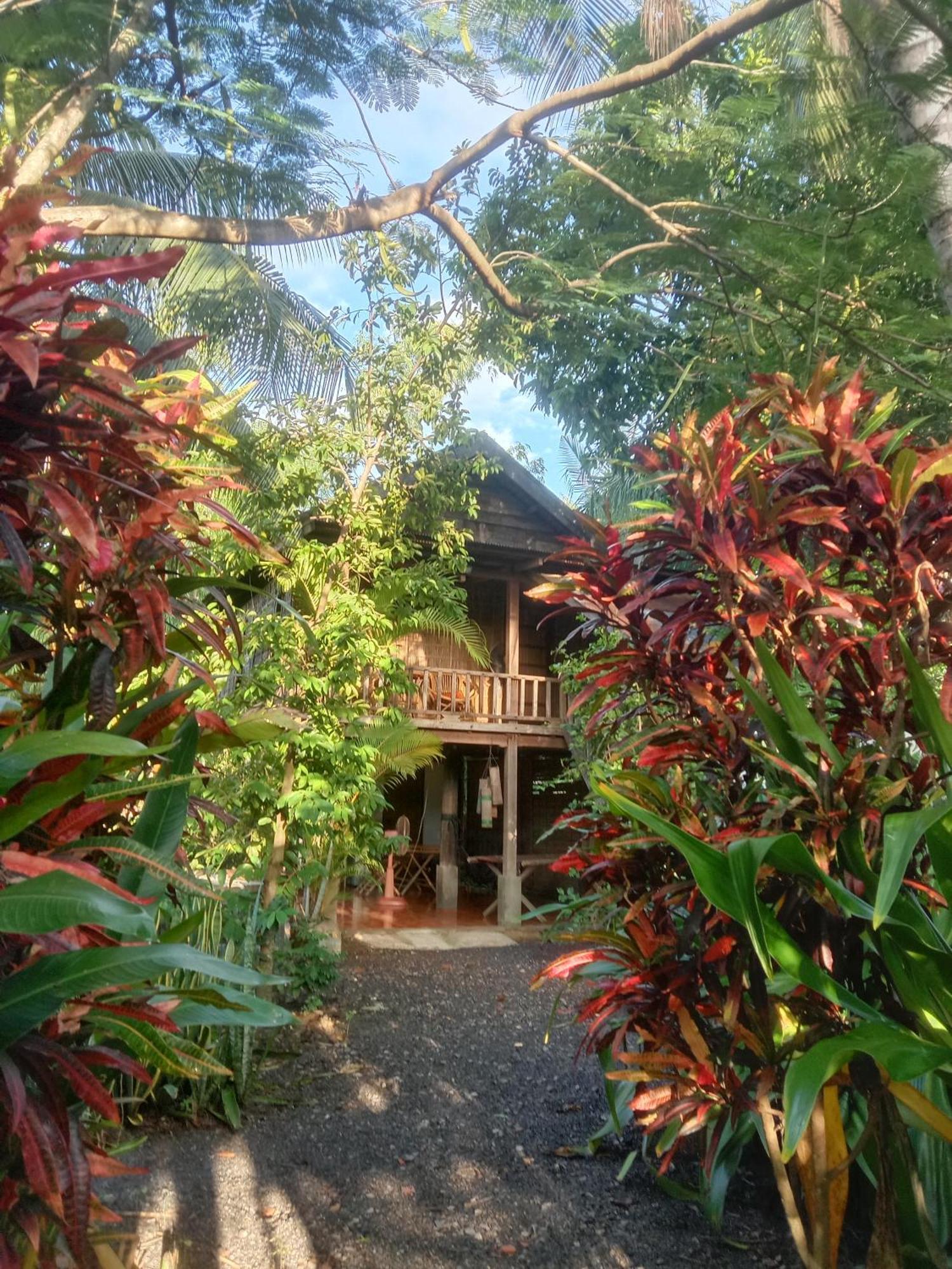 באטאמבנג O'Hamok Family Homestay מראה חיצוני תמונה