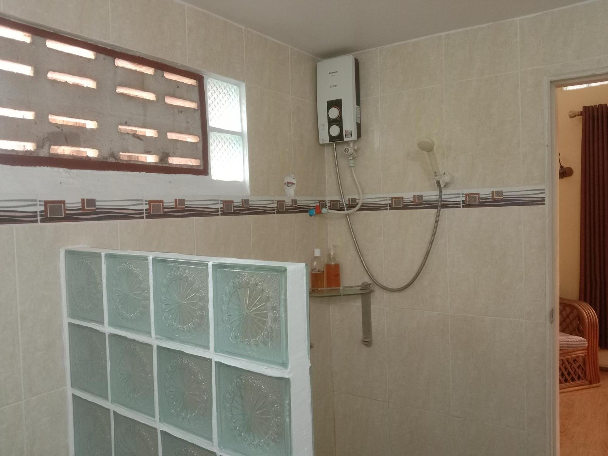 באטאמבנג O'Hamok Family Homestay מראה חיצוני תמונה